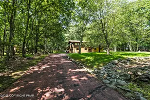 223 Briarwood Dr, Effort, PA 18330 - Photo 9