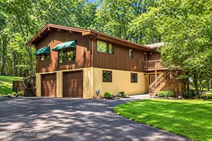 223 Briarwood Dr, Effort, PA 18330 - Photo 3