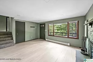 6061 Decker Rd, Bushkill, PA 18324 - Photo 7