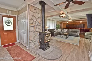 7515 Old Coach Rd, Stroudsburg, PA 18360 - Photo 3