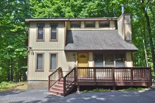 2217 Longview Dr, Bushkill, PA 18324 - Photo 1