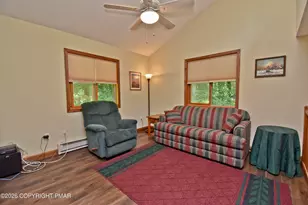 2217 Longview Dr, Bushkill, PA 18324 - Photo 17
