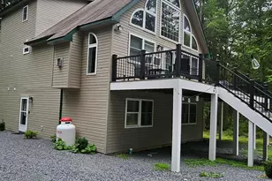 625 Sir Gawain Ct, Pocono Lake, PA 18347 - Photo 33