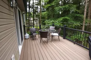 625 Sir Gawain Ct, Pocono Lake, PA 18347 - Photo 7