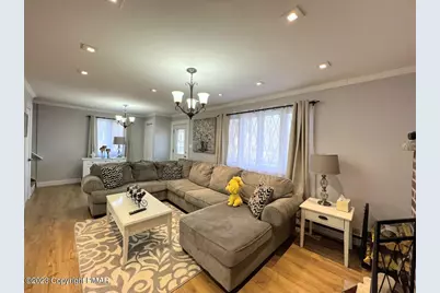  177 Purple Martin Drive, Bushkill, PA 18324 - Photo 5