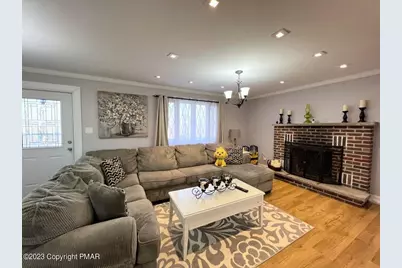  177 Purple Martin Drive, Bushkill, PA 18324 - Photo 5