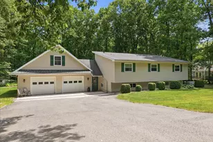 209 Manor Ln, Lehighton, PA 18235 - Photo 5