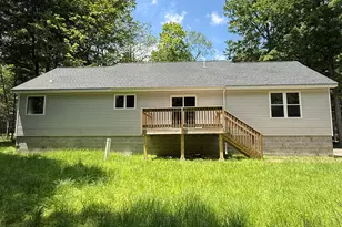 1011 Woodstock Rd, Newfoundland, PA 18445 - Photo 9