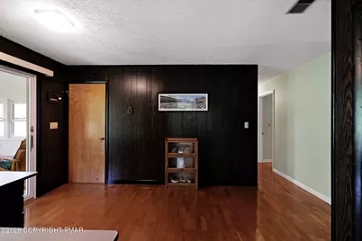  503 Collins Avenue, Portland, PA 18351 - Photo 17