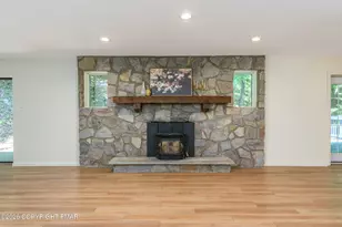 5966 Decker Rd, Bushkill, PA 18324 - Photo 7