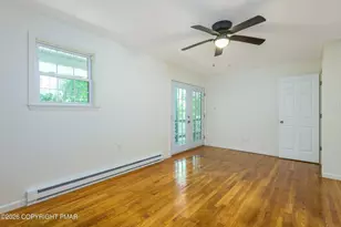 5966 Decker Rd, Bushkill, PA 18324 - Photo 11
