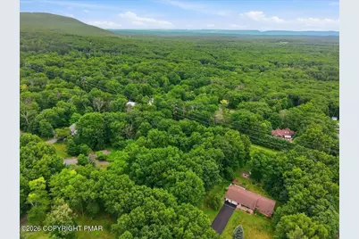  408 Longview Drive, Stroudsburg, PA 18360 - Photo 47