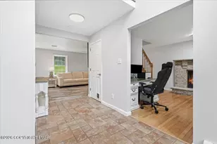 112 Red Cherry Ln, Stroudsburg, PA 18360 - Photo 27