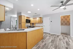 112 Red Cherry Ln, Stroudsburg, PA 18360 - Photo 19