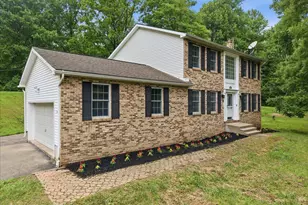 112 Red Cherry Ln, Stroudsburg, PA 18360 - Photo 5