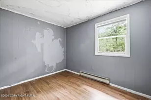 337 Oak Hill Rd, Hawley, PA 18428 - Photo 17