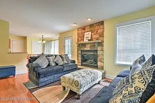 1033 Clover Rd, Long Pond, PA 18334 - Photo 3