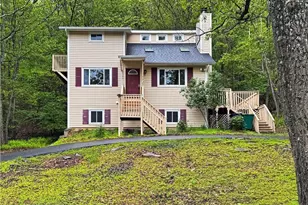 854 Lower Mountain Dr, Effort, PA 18330 - Photo 1