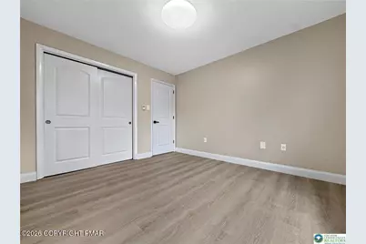 854 Lower Mountain Drive, Effort, PA 18330 - Photo 7