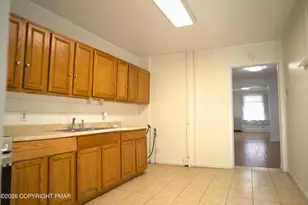 74 S Cedar St, Hazleton, PA 18201 - Photo 9