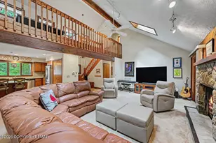 6135 Lakeview Dr, Pocono Pines, PA 18350 - Photo 7