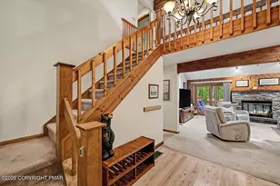 6135 Lakeview Dr, Pocono Pines, PA 18350 - Photo 21