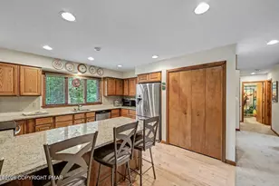 6135 Lakeview Dr, Pocono Pines, PA 18350 - Photo 11