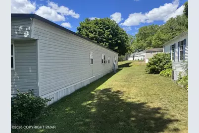  10 Sycamore Drive, Bath, PA 18014 - Photo 3