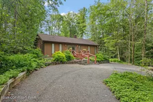 2435 Overlook Ln, Pocono Pines, PA 18350 - Photo 1