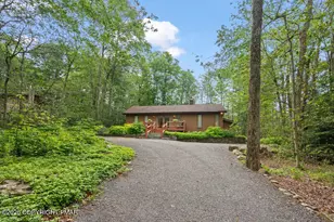 2435 Overlook Ln, Pocono Pines, PA 18350 - Photo 41