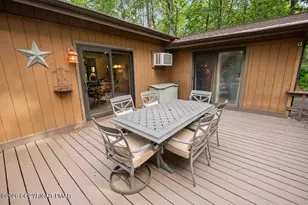 2435 Overlook Ln, Pocono Pines, PA 18350 - Photo 33