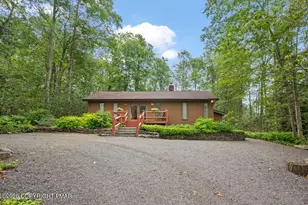 2435 Overlook Ln, Pocono Pines, PA 18350 - Photo 39