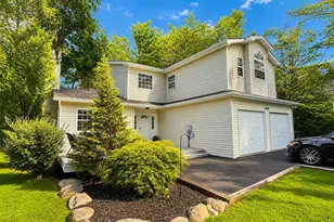 113 St Regis Walk, Tobyhanna, PA 18466 - Photo 1