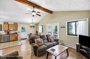 47 Lyman Ln, Covington Township, PA 18424 - Photo 3
