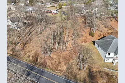  517 Edgemont Road, Stroudsburg, PA 18360 - Photo 5