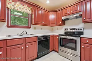 209 Foothill Blvd, Effort, PA 18330 - Photo 29