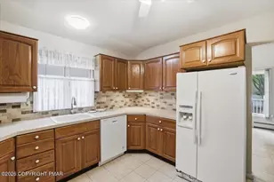 8495 Bumble Bee Way, Tobyhanna, PA 18466 - Photo 13