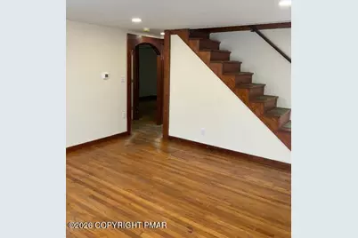  914 Scott Street, Stroudsburg, PA 18360 - Photo 3
