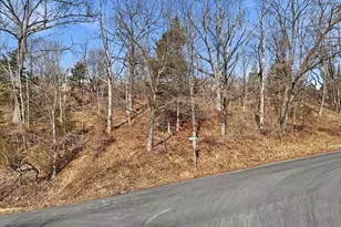 520 Edgemont Rd, Stroudsburg, PA 18360 - Photo 1