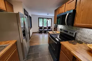 548 Clubhouse Dr, East Stroudsburg, PA 18302 - Photo 13