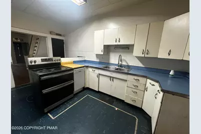  729 W Norwegian Street, Pottsville, PA 17901 - Photo 13