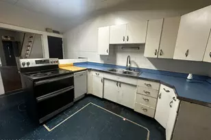 729 W Norwegian St, Pottsville, PA 17901 - Photo 13
