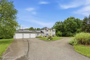 212 Ellen Ct, Stroudsburg, PA 18360 - Photo 49