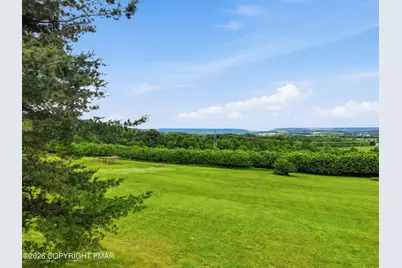  1657 Clearview Road, Coplay, PA 18037 - Photo 11