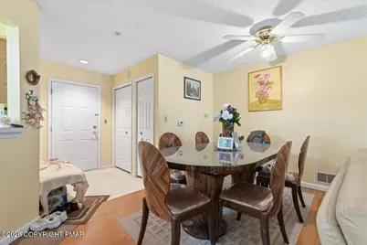  5 Village Drive #1106, Stroudsburg, PA 18360 - Photo 5