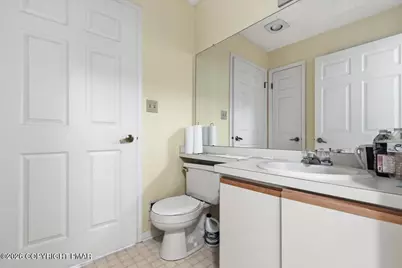  5 Village Drive #1106, Stroudsburg, PA 18360 - Photo 21