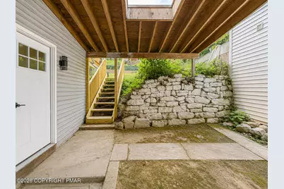  142 W Bacon Street, Pottsville, PA 17901 - Photo 41
