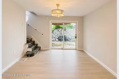  142 W Bacon Street, Pottsville, PA 17901 - Photo 15