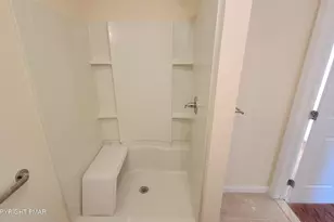 115 Imperial Dr, East Stroudsburg, PA 18302 - Photo 15
