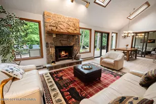 155 Tanglewood Dr, Pocono Pines, PA 18350 - Photo 5